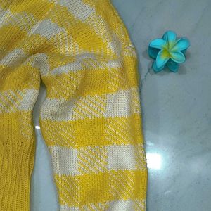 Chic Yellow Plaid Cardigan