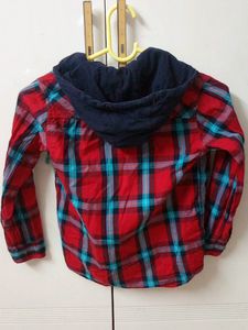 5-6 Yrs boy very nice like new full shirt with cap