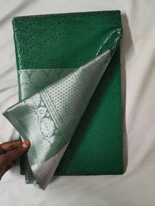 Elegant Green Silk Saree with Blouse