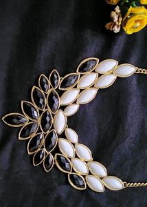 Black and White Necklace