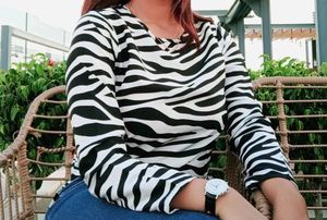Trendy Women Stripped Top