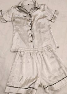 Price Reduced.. 📣📣Silver Satin Nightsuit