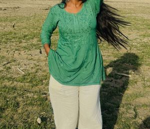 Green Embroidered Kurta