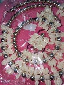 Elegant White and Silver Beaded Necklace Set