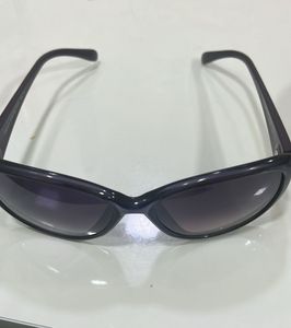 FRENCH CONNECTION-Authentic Unisex  Sunglasses