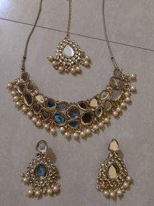 Stunning Kundan &amp; Pearl Necklace Set