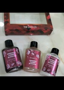 The Love Co Japanese Cherry Blossom Set