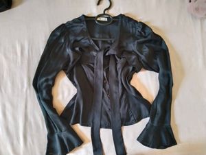 Pretty Black Bow Ribbon blouse
