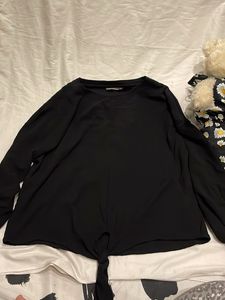 Chic Black Tie-Front Long Sleeve Top