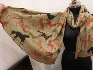 Semi Winter Light Stole New