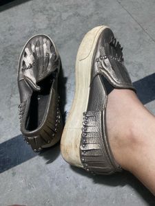 RENBEN Silver Fringe Slip-On Shoes