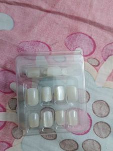 Press-On Nails Set