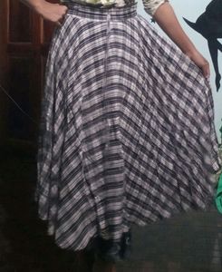 check skirt