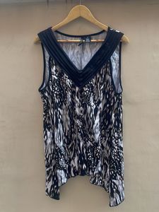 Chic Sleeveless Abstract Print Top