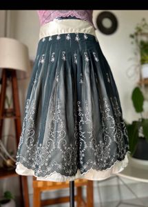 Elegant green Embroidered Skirt