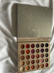Versatile Eyeshadow Palette