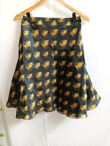 Black knee-length flared skirt