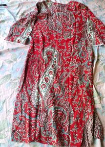 Elegant Red Paisley Print Kurta