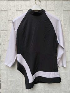 New with tag Stylish Long Sleeve Rash Guard Top