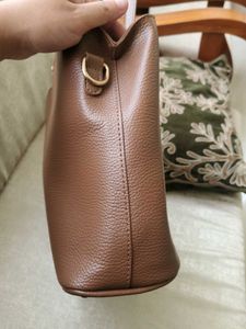 Chic Brown Handbag with V Accent