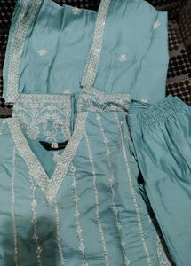 Elegant Mint Green Embroidered Kurti Set