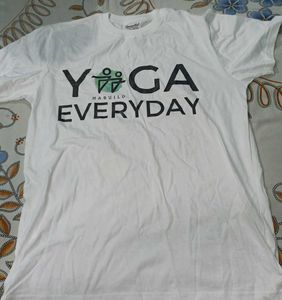 women white yoga tshirt