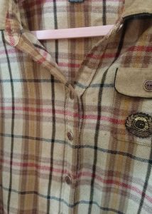 Chic Plaid Button-Up Shirt
