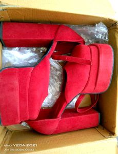 red 🍒 heels 👠