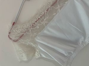 Lace Trim White Cropped Top