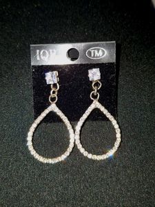 8 Pairs of earnings