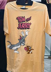 Tom and Jerry Graphic T-Shirt