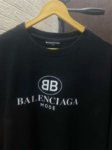💯% og balenciaga tshirt