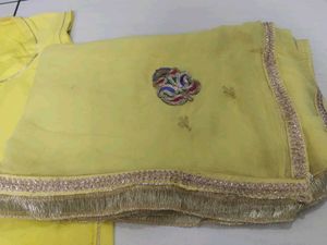Yellow kurti kanchli odni rajputi