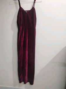 Elegant Velvet Spaghetti Strap Dress