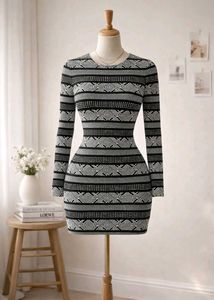 🔲 Geometric Print Bodycon Dress