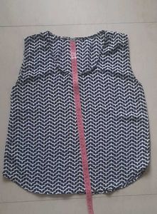 Stylish Sleeveless Geometric Print Top