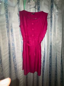 Women's Pink Sleeveless Belted Dress