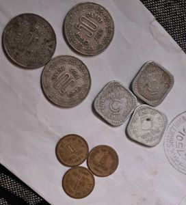 Assorted Vintage Republic Indian coins