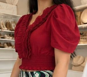 Chic Ruffled V-Neck Crop Top