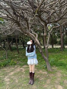 korean style lacy skirt ( with FREE gift 💝)