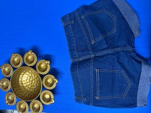 Stylish Blue Denim Shorts