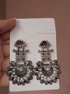 Oxidized Silver Dangle Earrings 🩶