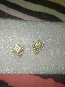 Small Sparkling Stud Earrings