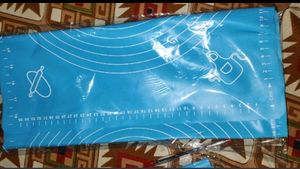 Brand New** Silicon Baking Mat