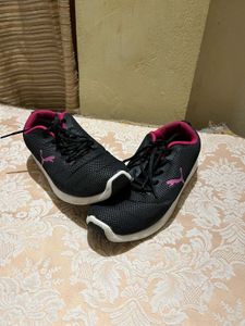 Puma Women's Black Sports Shoes
