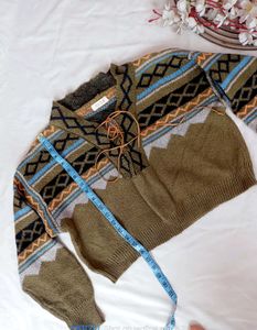 Stylish Patterned Knit Sweater