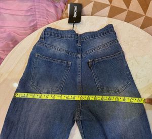 Distressed Wide Leg Jeans
