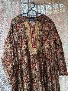 Beautiful Printed Kurta with Embellished Neckline✨