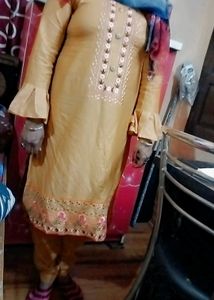 Elegant Ethnic Kurta Set