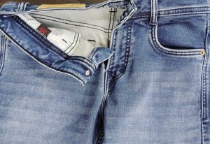 Men's Light Wash Slim Fit Jeans